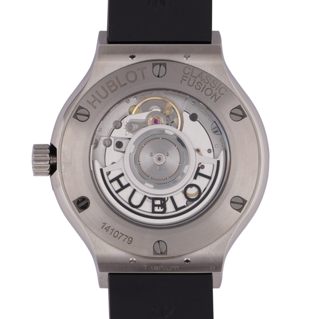 Đồng hồ Hublot Classic Fusion Titanium Rubber Strap 42mm 542.NX.1171 mặt đáy
