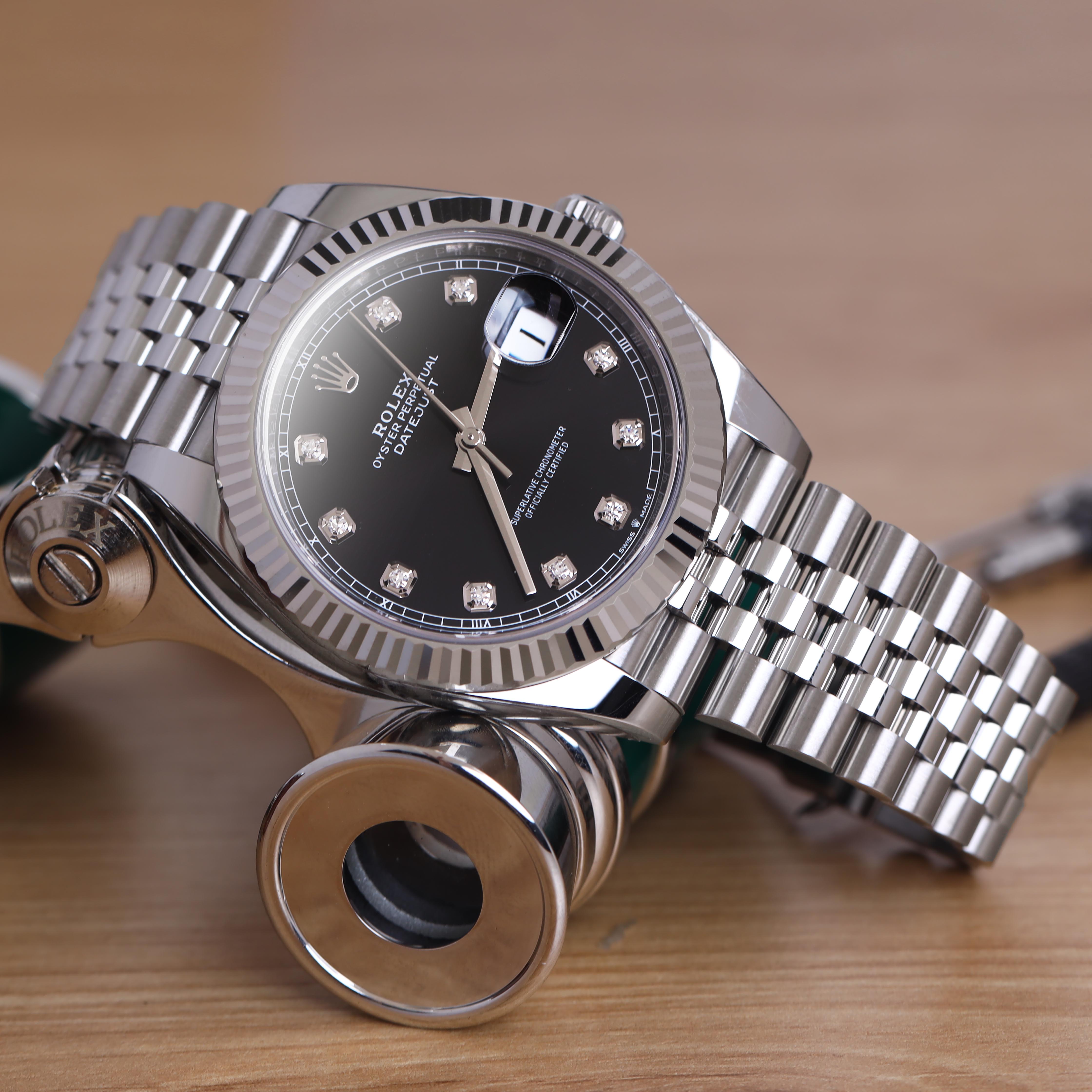 Đồng Hồ Nam Rolex Datejust 41mm Black Diamond 126334 Side