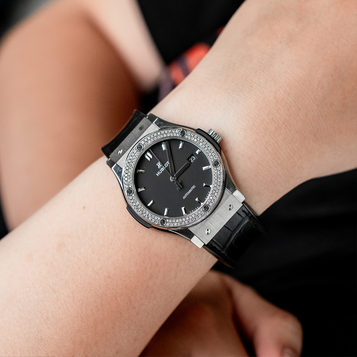 hublot-classic-fusion-titanium-42mm-leather-strap-with-natural-diamon-bezel-hand-on hublot-classic-fusion-titanium-42mm-leather-strap-with-natural-diamon-bezel-hand-on