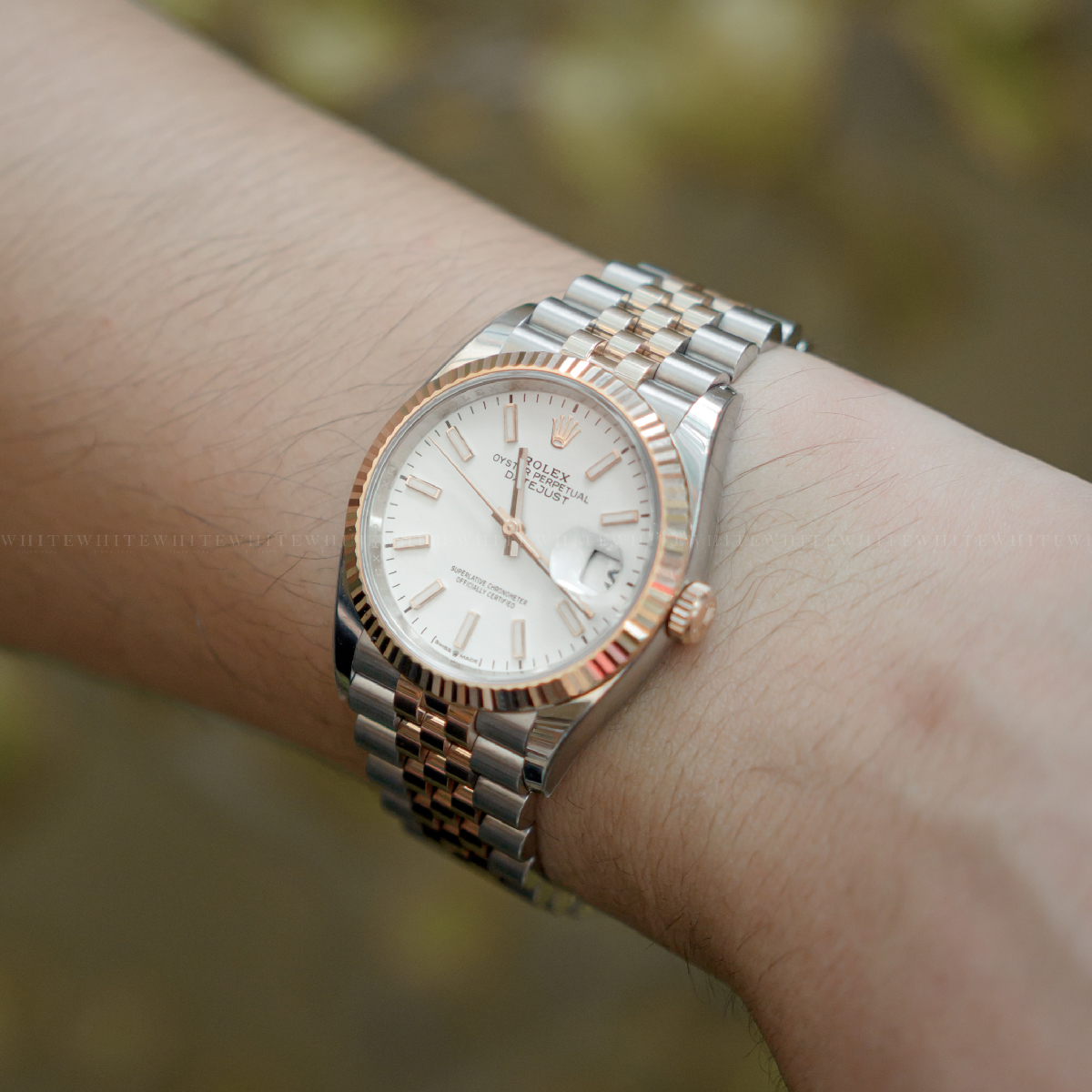 Đồng-Hồ-Nam-Rolex-36mm-White-Index-126231-hand2