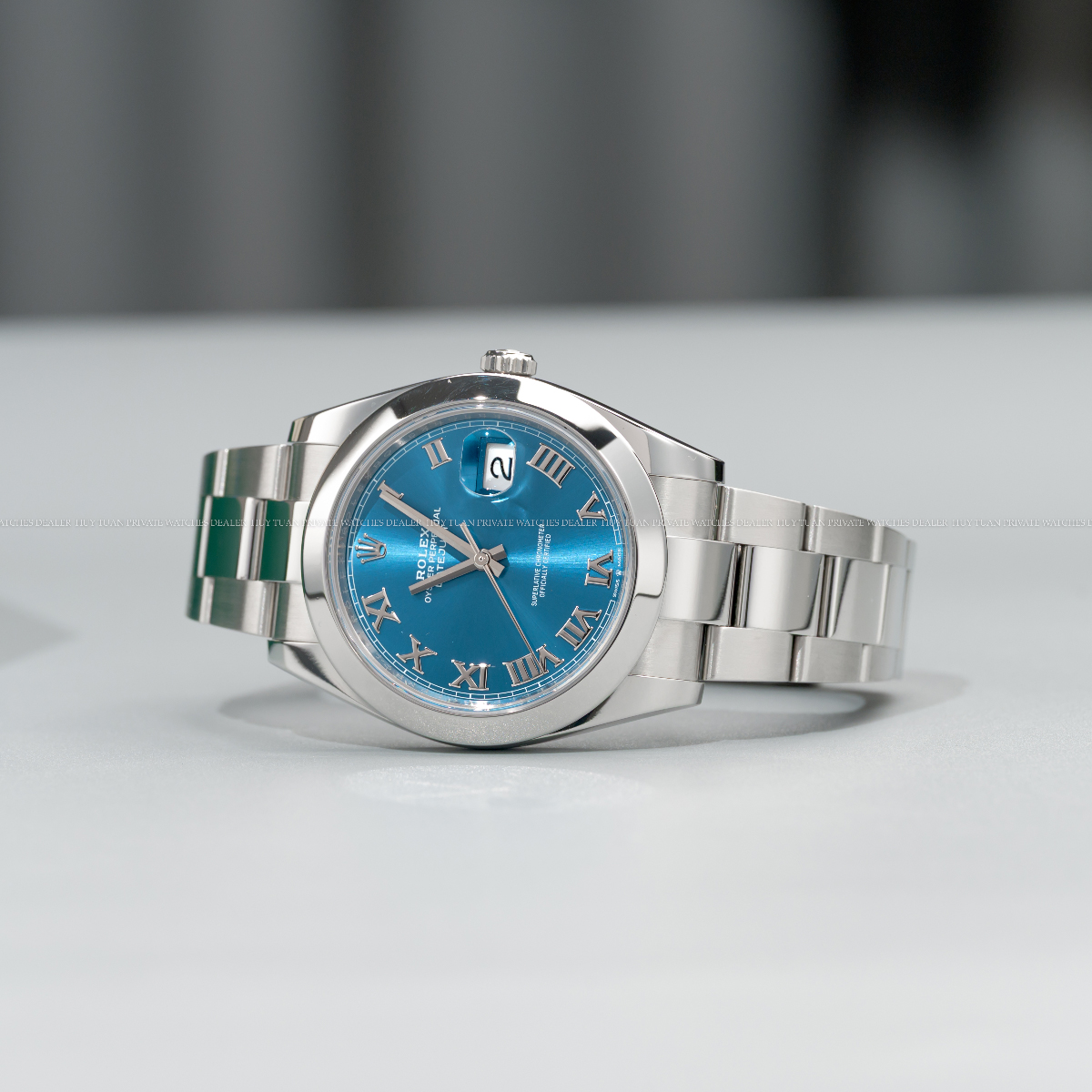 Đồng-Hồ-Nam-Rolex-Datejust-41mm-Mặt-Xanh-Số-La-Mã-126300-side Đồng-Hồ-Nam-Rolex-Datejust-41mm-Mặt-Xanh-Số-La-Mã-126300-side